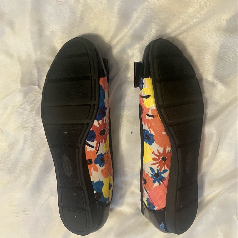 Anne Klein Sport Multicolor Floral Women's Flats